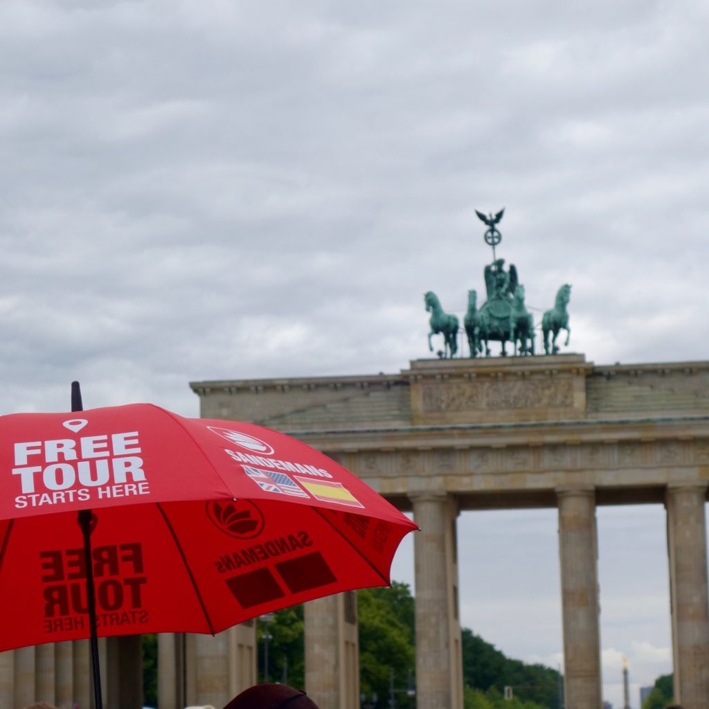 Free city tours of Berlin meet up at the Brandenburg Gate